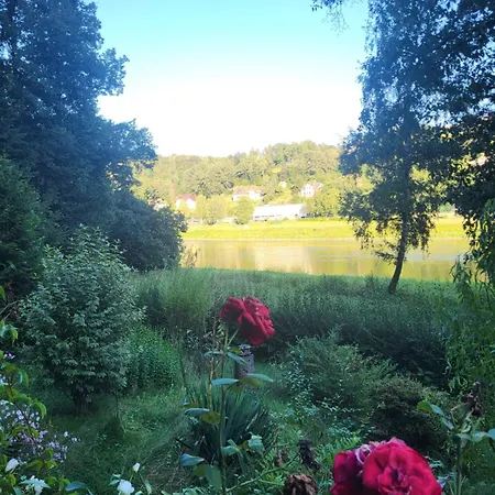 Romantische Gartenlaube Mit Blick Auf Die Elbe Konigstein an der Elbe Exterior photo